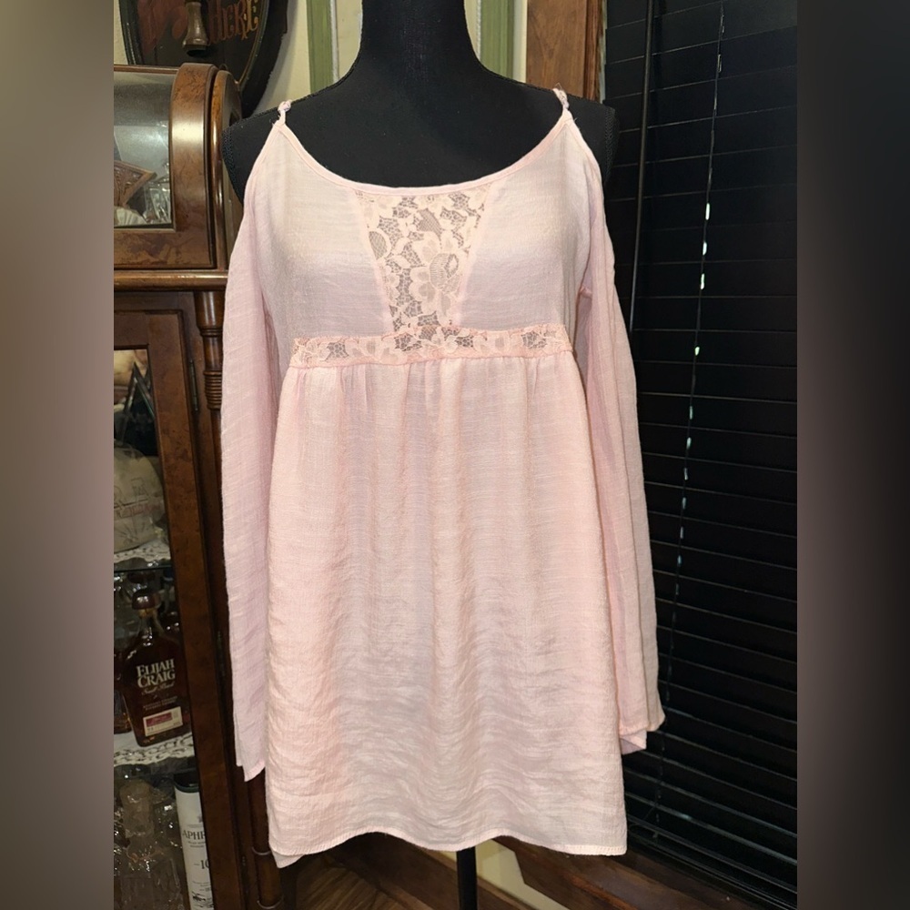 EUC HONEY PUNCH OFF SHOULDER SPAGHETTI STRAP PALE PINK LACED TOP IMPERIAL CUT